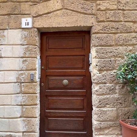 Suite Minerva 10 Steps From Piazza Civica Alghero Kültér fotó